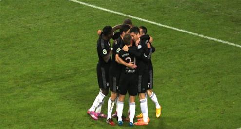 بايرن يتربع على عرش البوندسليجا بفوز ثمين على ماينز العنيد 2-1 .. فيديو وصور